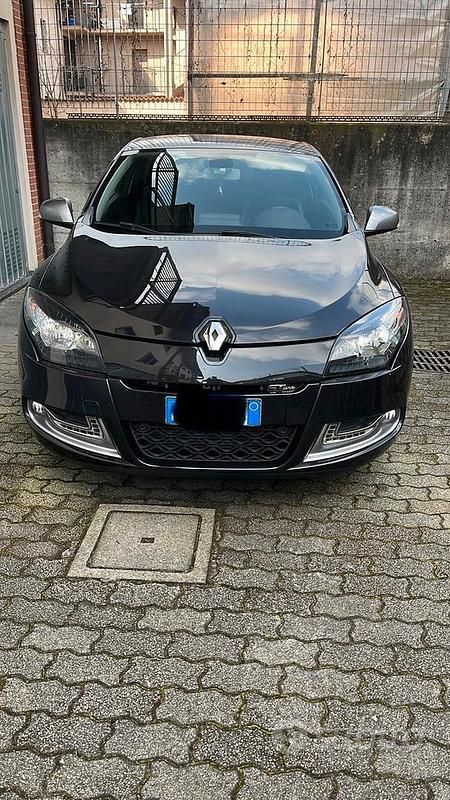 Usata Renault Mégane Coupé 110 CV (80 kW) 2015 Nero Coupé
