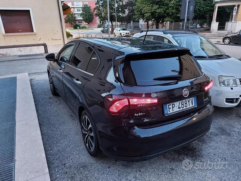 Usata 2018 Fiat Tipo Due volumi | 7500 € (Ottimo prezzo) - Immagine 1/4