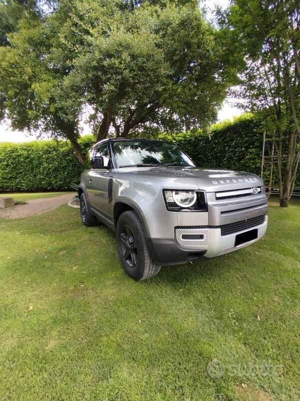 Grigio Usata 2021 Land Rover Defender SUV | 53.000 € - Immagine 1/4