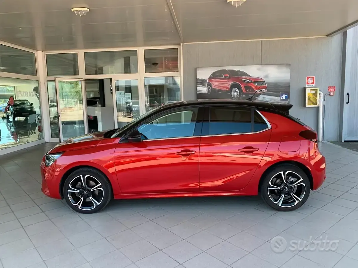 Usata Opel Corsa Elegance 101 CV (74 kW) 2021 Rosso Utilitaria