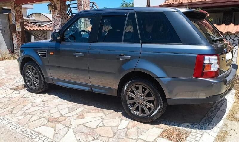Grigio Usata 2006 Land Rover Range Rover Sport SUV | 6500 € (Cara) - Immagine 1/2