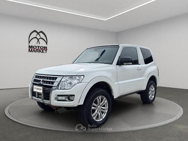 Gebraucht Mitsubishi Pajero 190 PS (139 kW) 2018 SUV