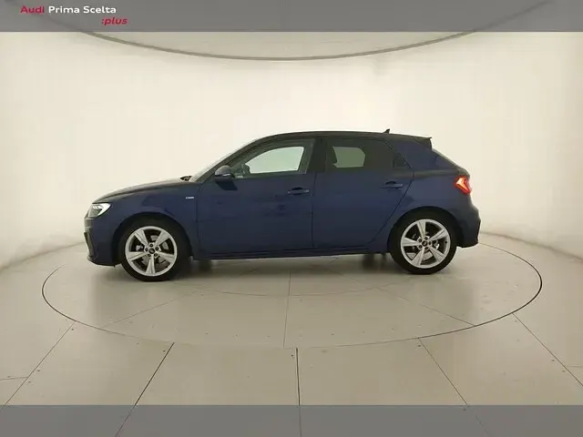 Usata Audi A1 S-Line 150 CV (110 kW) 2024 Blu navarra metallizzato SUV