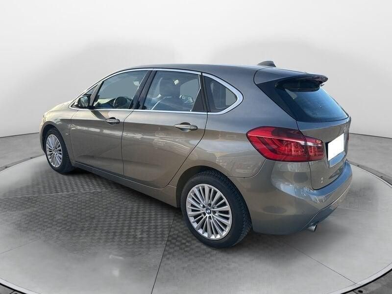 Usata BMW 216 Active Tourer Luxury Line 116 CV (85 kW) 2016 Grigio Monovolume