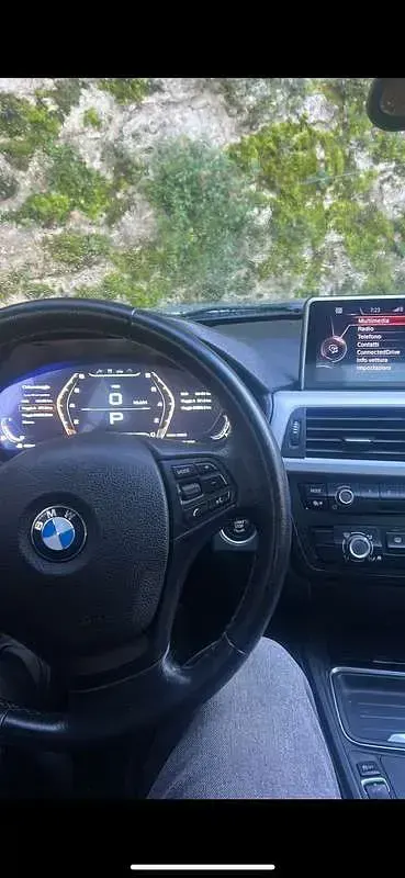Usata BMW 318 143 CV (105 kW) 2015 Berlina