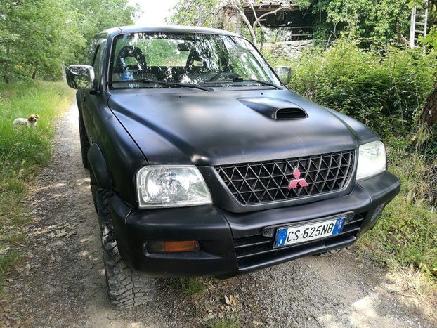 Mitsubishi l200 2004