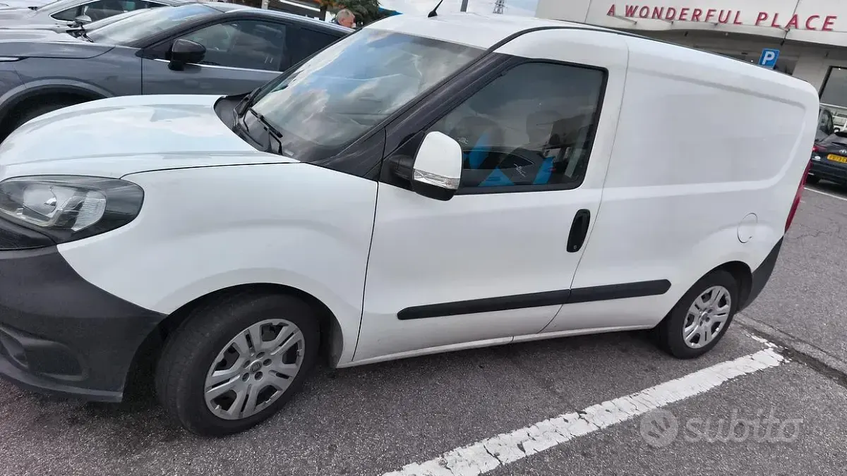 Usata Fiat Doblò 90 CV (66 kW) 2018 Monovolume