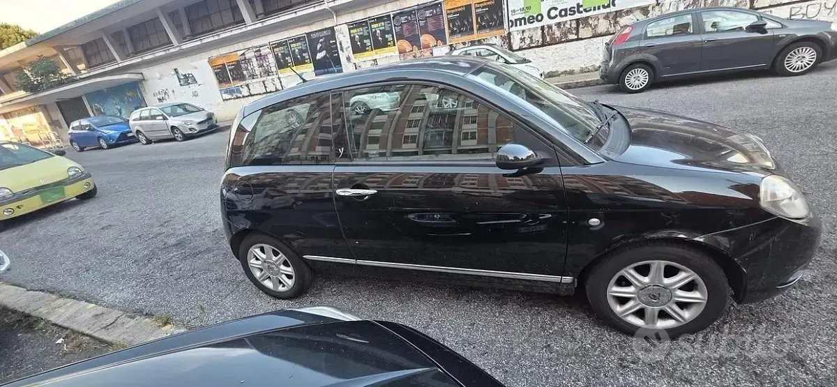 Usata Lancia Ypsilon 60 CV (44 kW) 2007 Nero Utilitaria