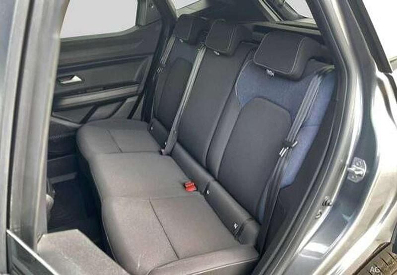 Nuova Dacia Duster Essentiel 122 CV (89 kW) 2026 369  bianco ghiaccio SUV