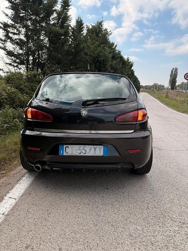 Usata Alfa Romeo 147 2005 Nero Utilitaria