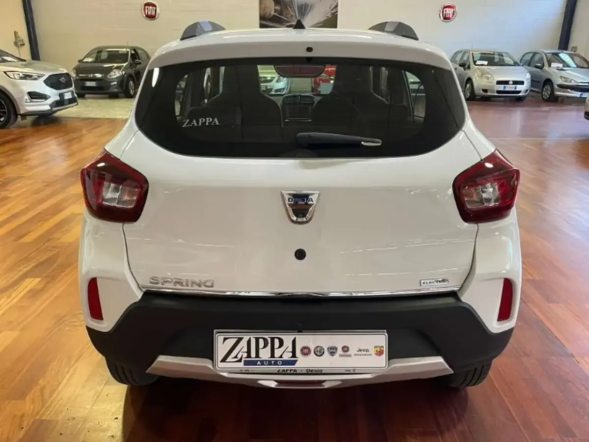 Usata Dacia Spring Comfort 17 kW (24 CV) 2021 Bianco Utilitaria