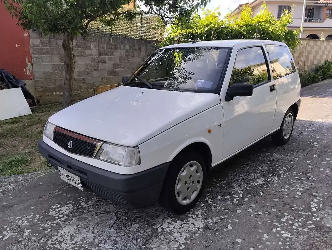 Usata Autobianchi Y10 50 CV (36 kW) 1993 Bianco Utilitaria