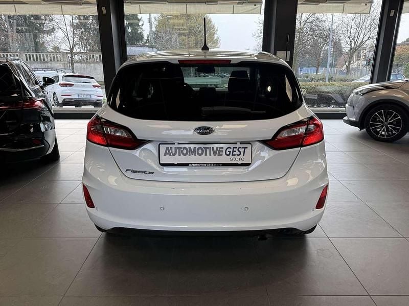 Usata Ford Fiesta Titanium 75 CV (55 kW) 2022 Bianco Utilitaria