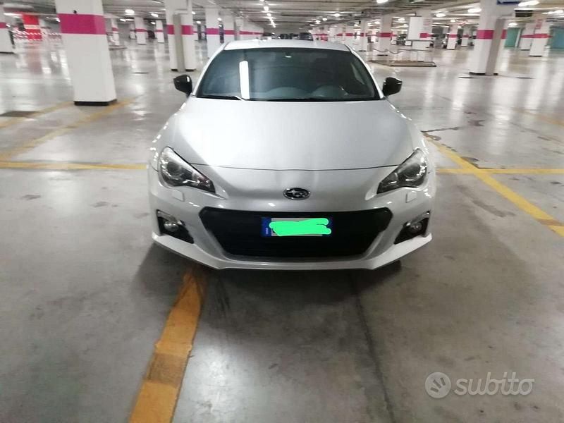 Usata Subaru BRZ 200 CV (147 kW) 2014 Argento Coupé