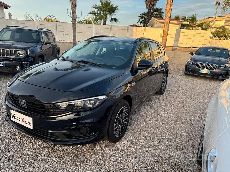 Usata Fiat Tipo 100 CV (73 kW) 2023 Nero Station wagon