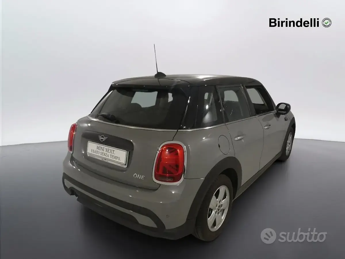 Usata Mini ONE Classic 75 CV (55 kW) 2022 Bianco Utilitaria