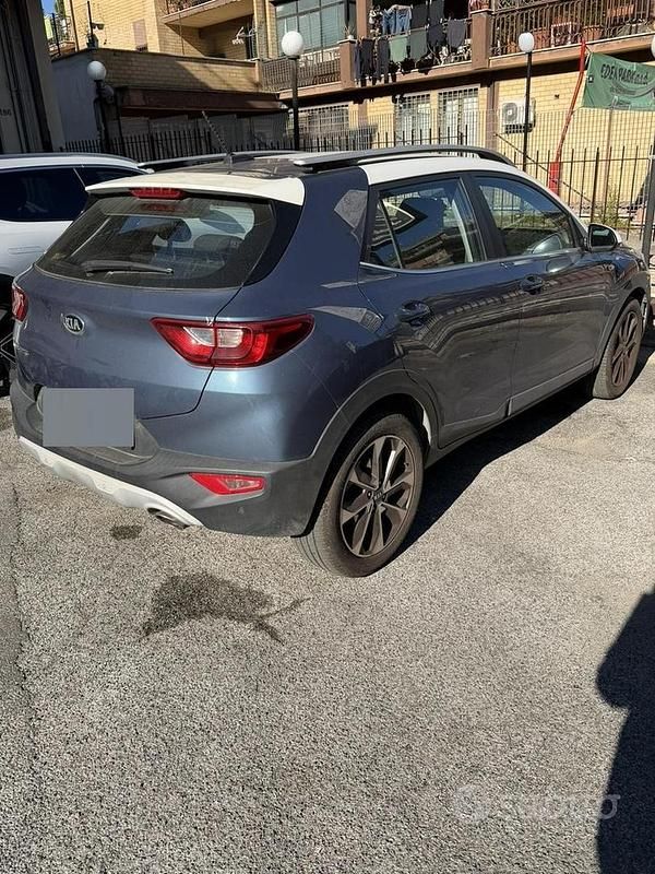 Usata Kia Stonic 100 CV (73 kW) 2019 Blu SUV