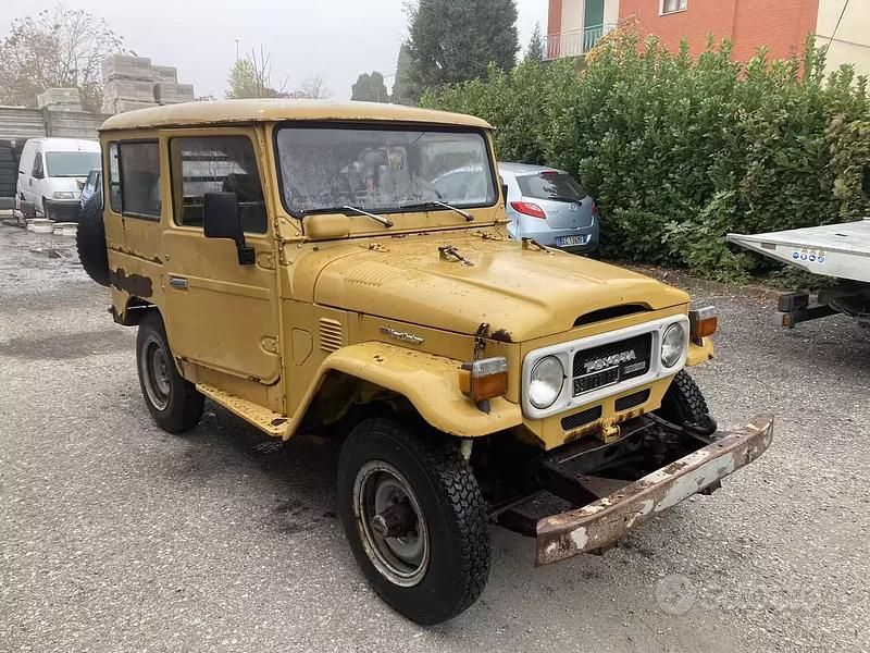 Usata Toyota Land Cruiser 1981 SUV
