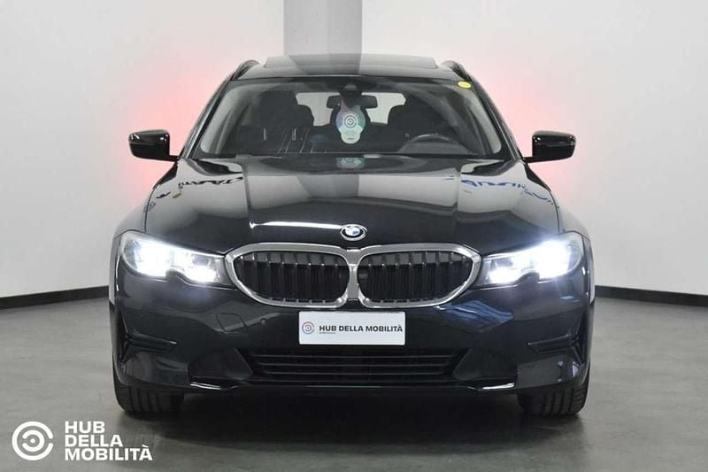 Nero Usata 2021 BMW 320 Advantage Station wagon | 14.900 € (Molto cara) - Immagine 1/4