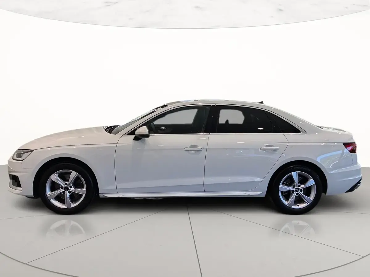 Usata Audi A4 Advanced Plus 136 CV (100 kW) 2023 Bianco ibis Berlina