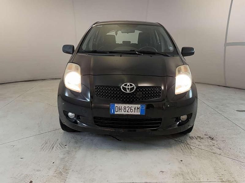 Usata Toyota Yaris 69 CV (50 kW) 2007 Nero Utilitaria