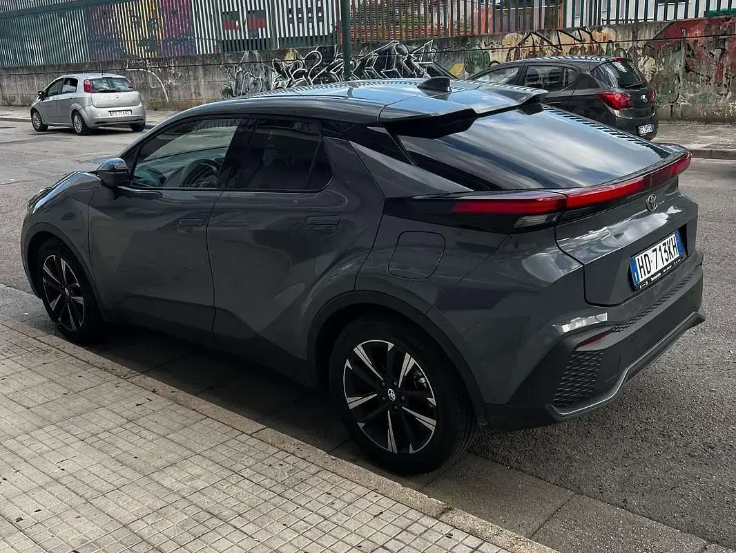 Nuova Toyota C-HR Trend 98 CV (72 kW) 2026 Grigio SUV