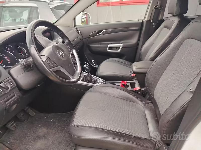 Usata Opel Antara Cosmo 163 CV (119 kW) 2011 Bianco SUV