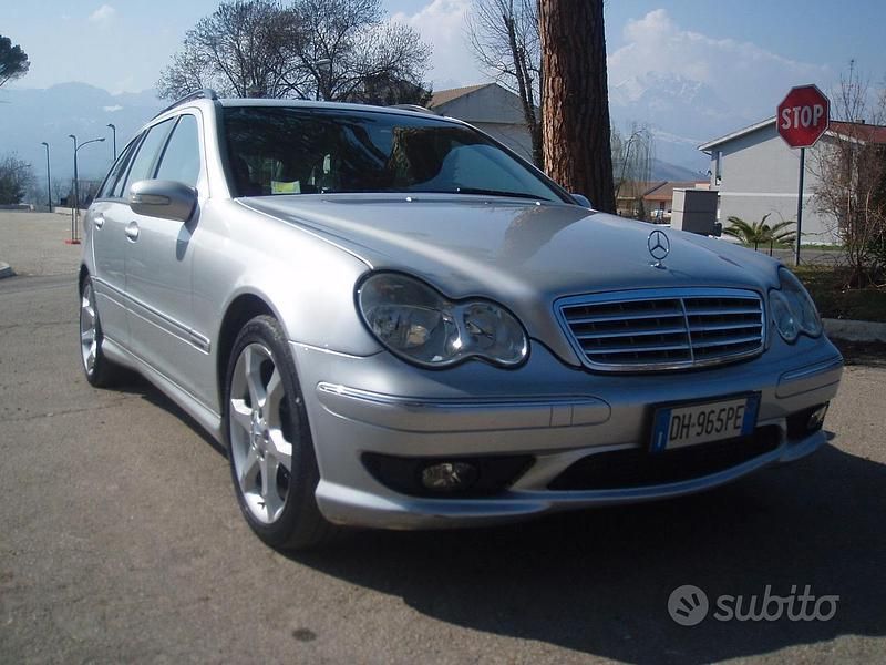 Usata Mercedes C200 2007 Grigio Station wagon