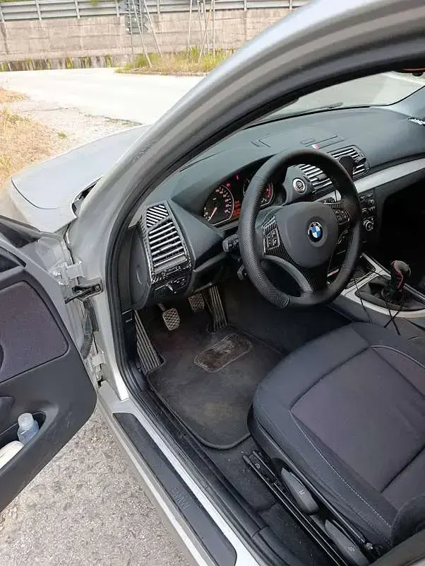 Usata BMW 118 143 CV (105 kW) 2008 Argento Utilitaria