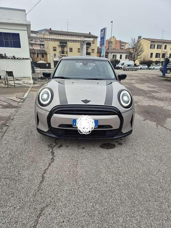 Usata 2023 Mini Cooper Classic Utilitaria | 24.900 € (Buon prezzo) - Immagine 1/4