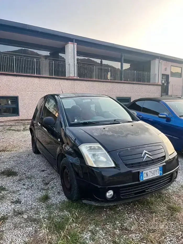 Usata Citroën C2 68 CV (50 kW) 2004 Nero Utilitaria