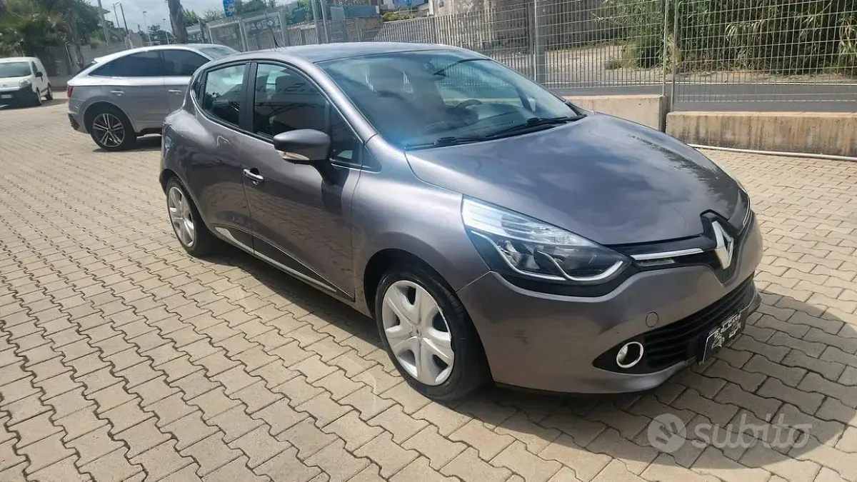 Occasion Renault Clio IV 80 PK (58 kW) 2016 Grijs Sedan