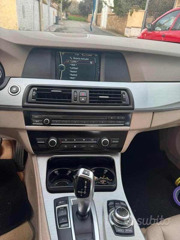 Usata BMW 523 204 CV (150 kW) 2011 Nero Berlina