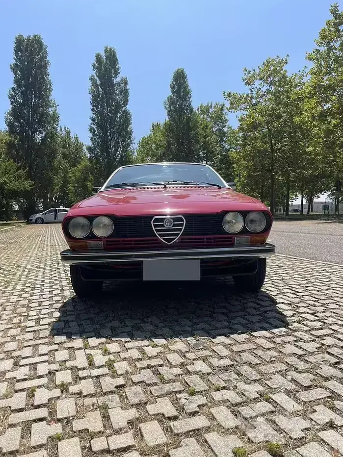 Usata Alfa Romeo Alfetta GT/GTV 109 CV (80 kW) 1970 Rosso Coupé