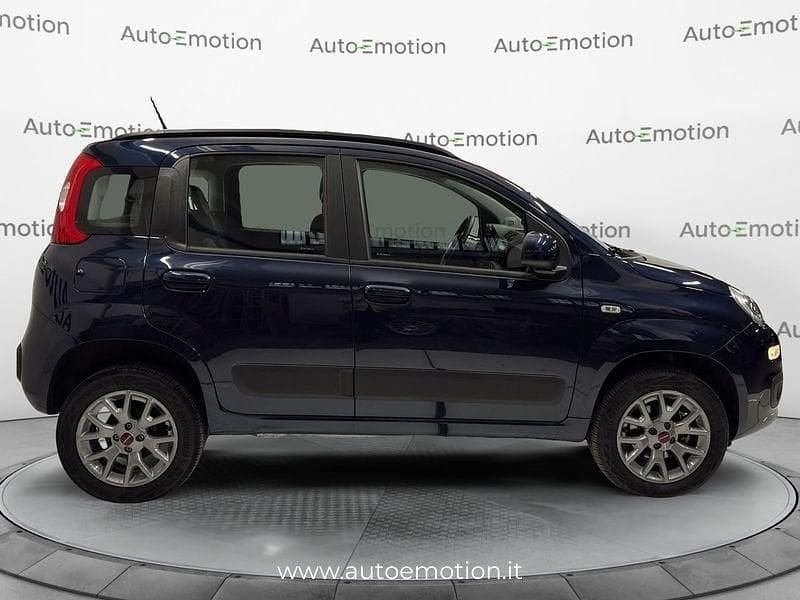 Usata Fiat Panda Lounge 85 CV (62 kW) 2021 Blu Utilitaria
