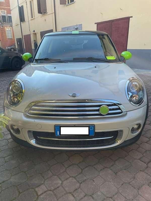 Usata Mini Cooper D 111 CV (81 kW) 2012 Utilitaria
