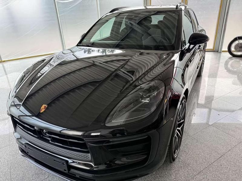 Usata Porsche Macan Sport 265 CV (194 kW) 2022 Nero profondo SUV