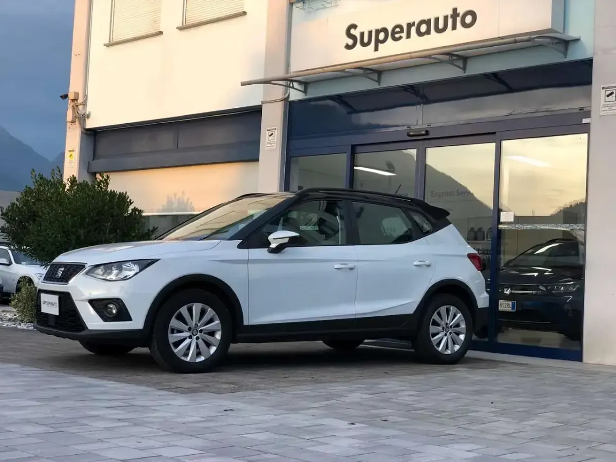 Usata Seat Arona Style 95 CV (69 kW) 2020 Bianco SUV