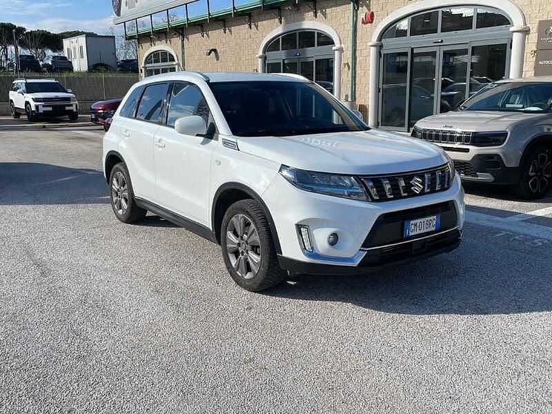 Usata Suzuki Vitara Cool 129 CV (94 kW) 2023 Bianco SUV
