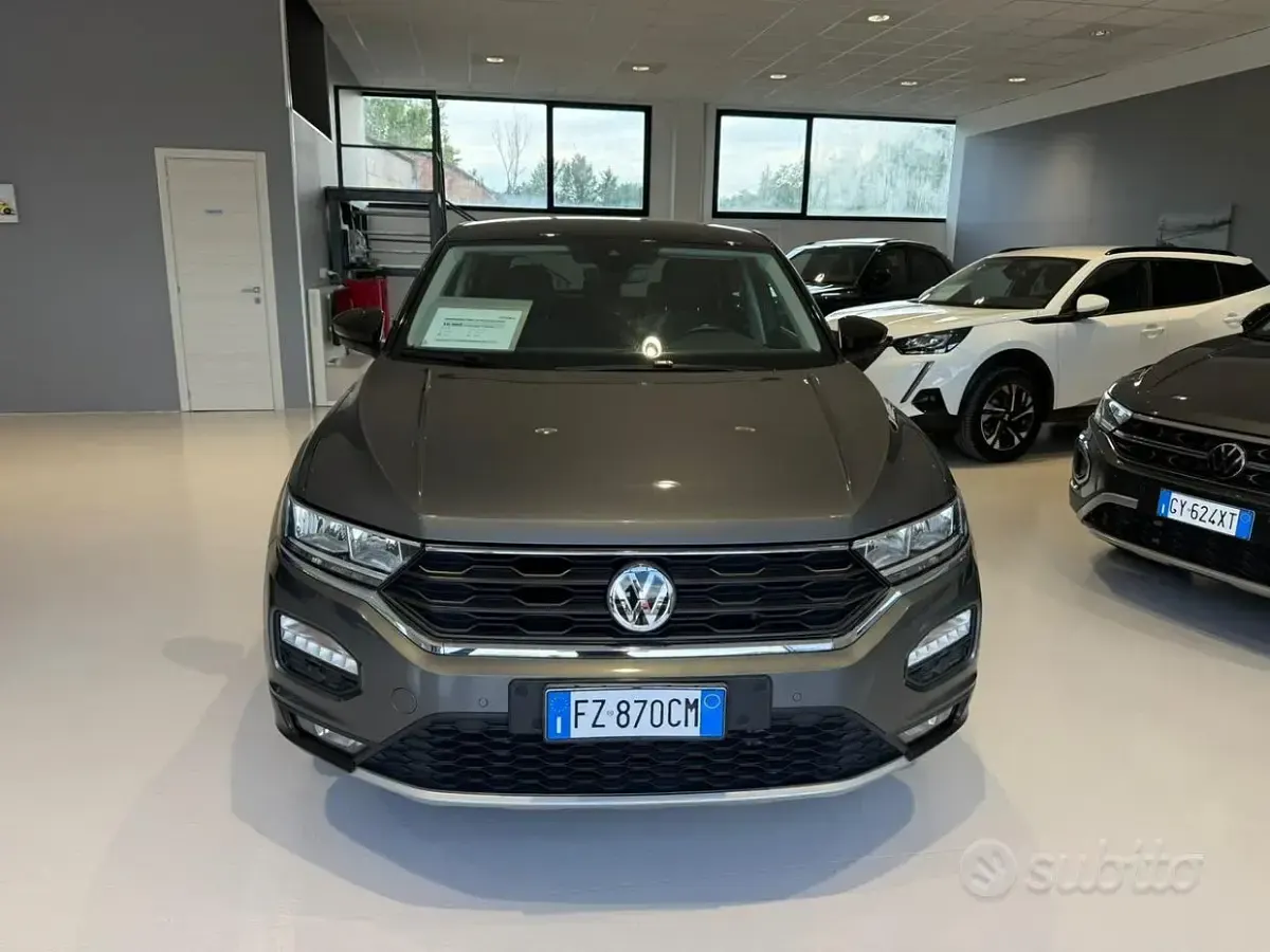 Usata VW T-Roc Style 116 CV (85 kW) 2020 Grigio SUV