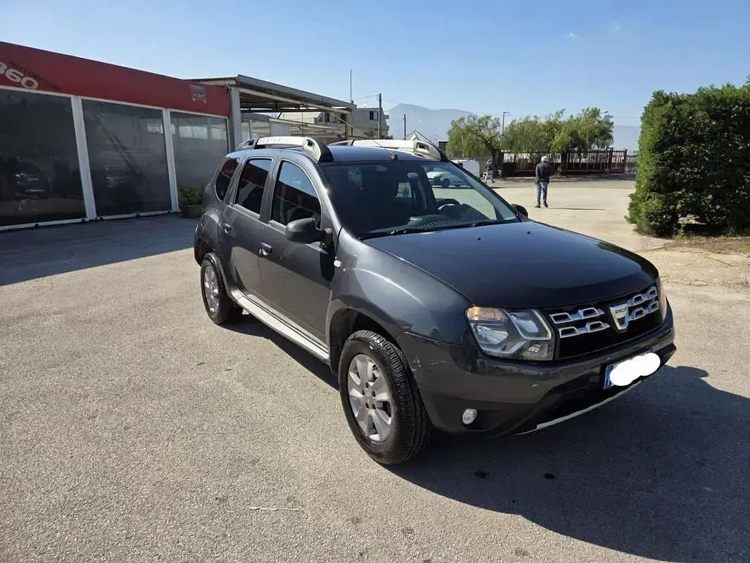 Usata Dacia Duster Lauréate 109 CV (80 kW) 2015 SUV