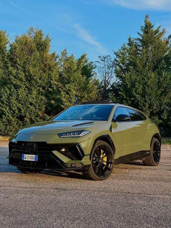 Usata Lamborghini Urus 666 CV (489 kW) 2024 Verde SUV