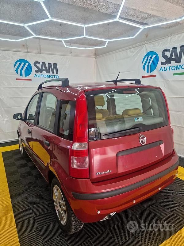 Usata Fiat Panda Dynamic 60 CV (44 kW) 2004 Rosso Utilitaria