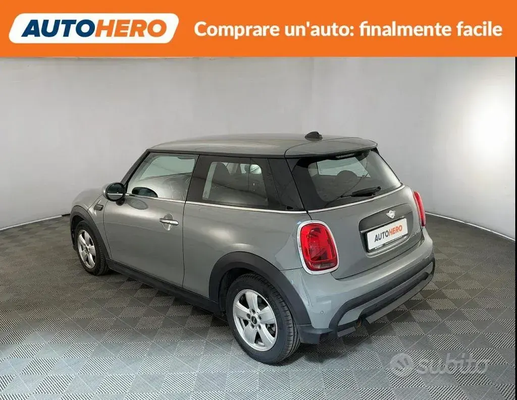Usata Mini ONE 102 CV (75 kW) 2021 Grigio Utilitaria