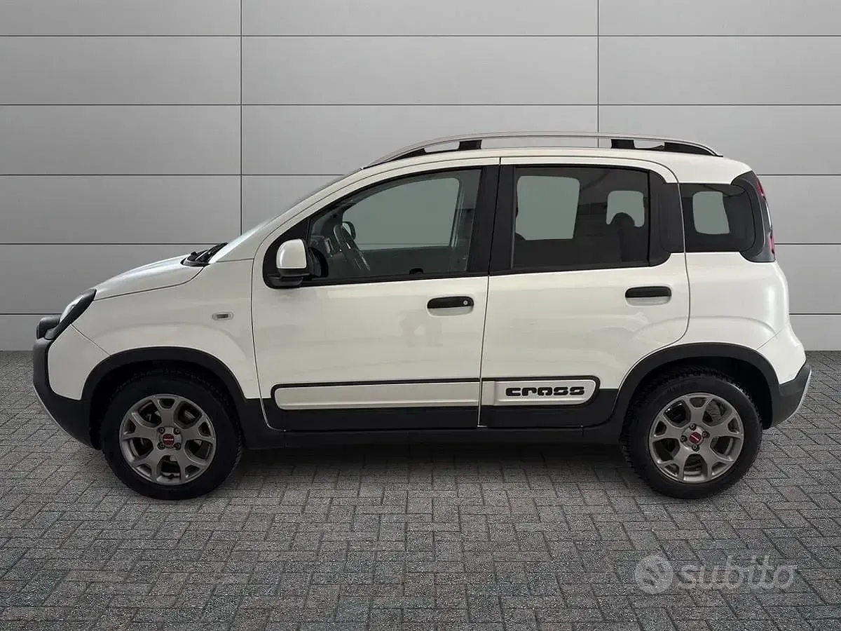 Usata Fiat Panda Cross Cross 69 CV (50 kW) 2022 Bianco Utilitaria