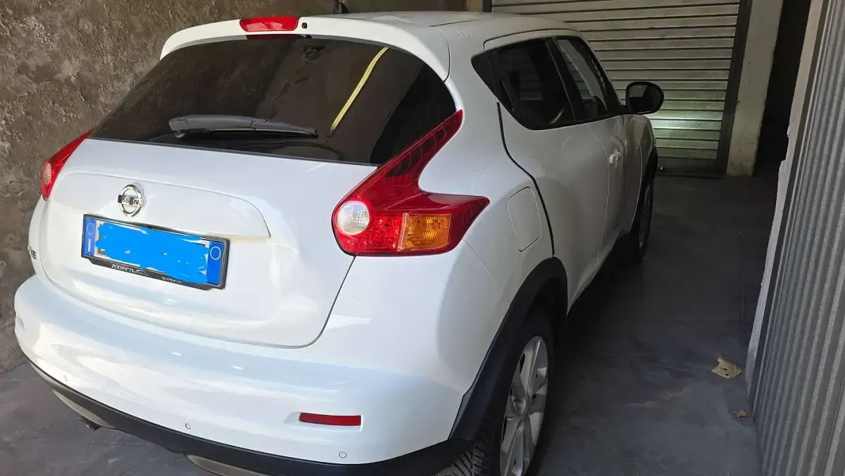 Usata Nissan Juke Tekna 117 CV (86 kW) 2011 Bianco SUV