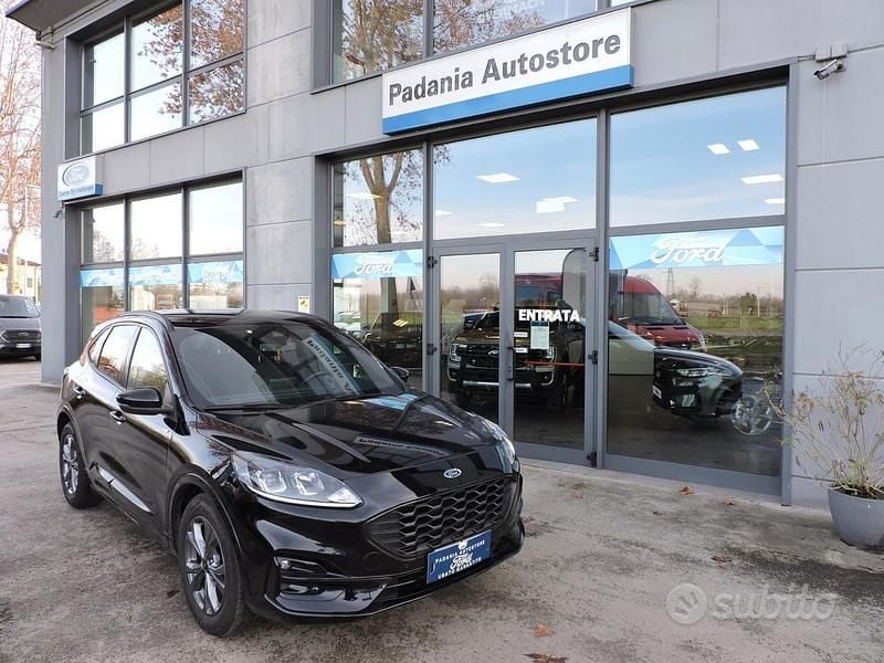 Usata Ford Kuga ST-Line 150 CV (110 kW) 2023 Nero SUV