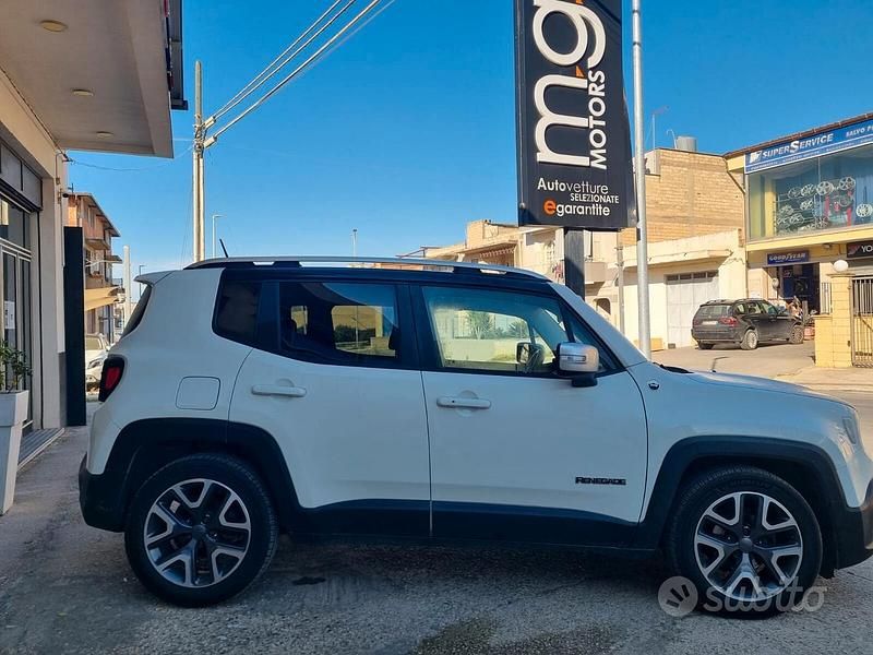 Usata Jeep Renegade Opening Edition 120 CV (88 kW) 2014 Bianco SUV