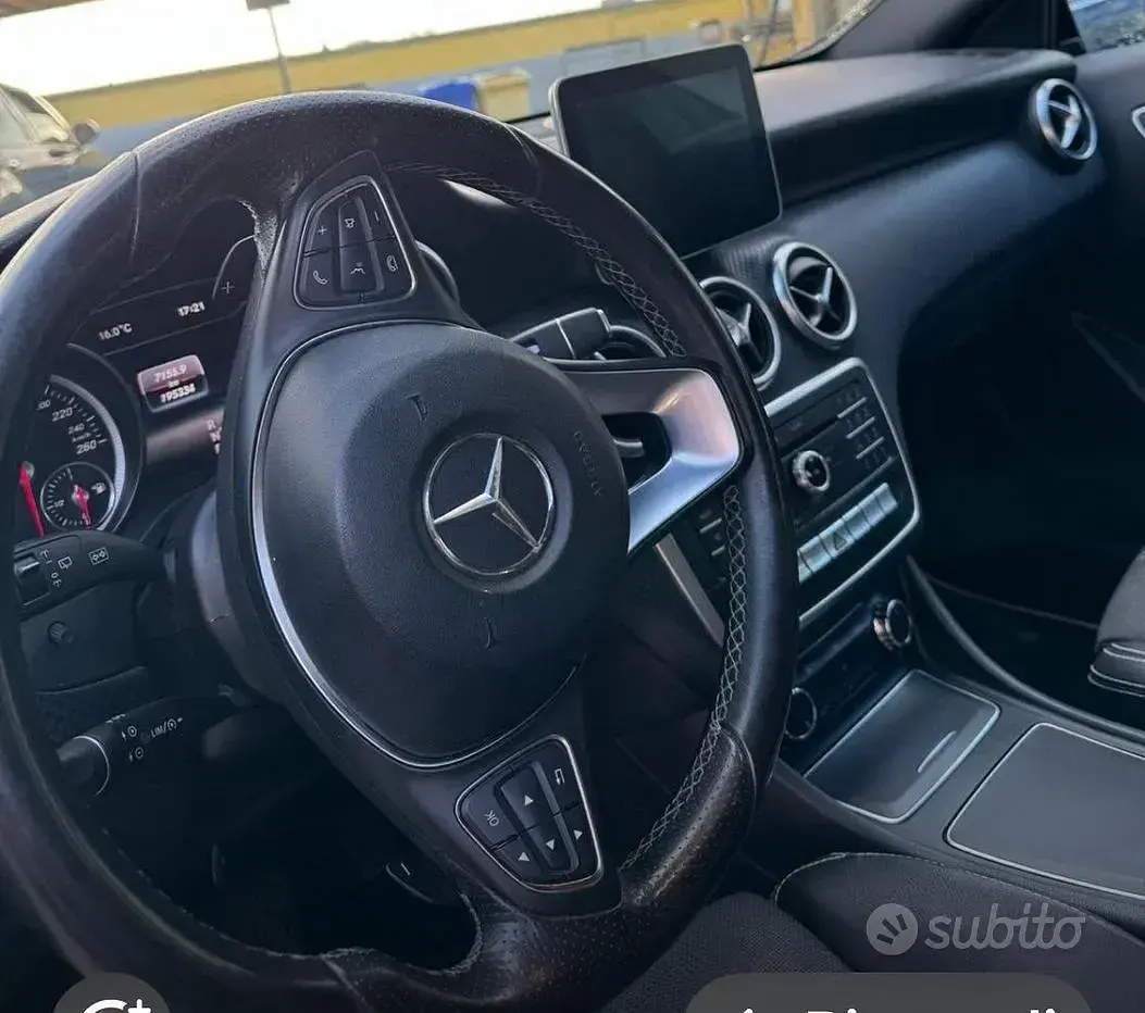 Usata Mercedes A200 2017 Nero Utilitaria