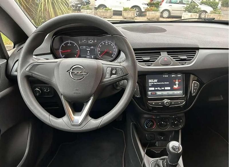 Usata Opel Corsa 75 CV (55 kW) 2017 Bianco Berlina